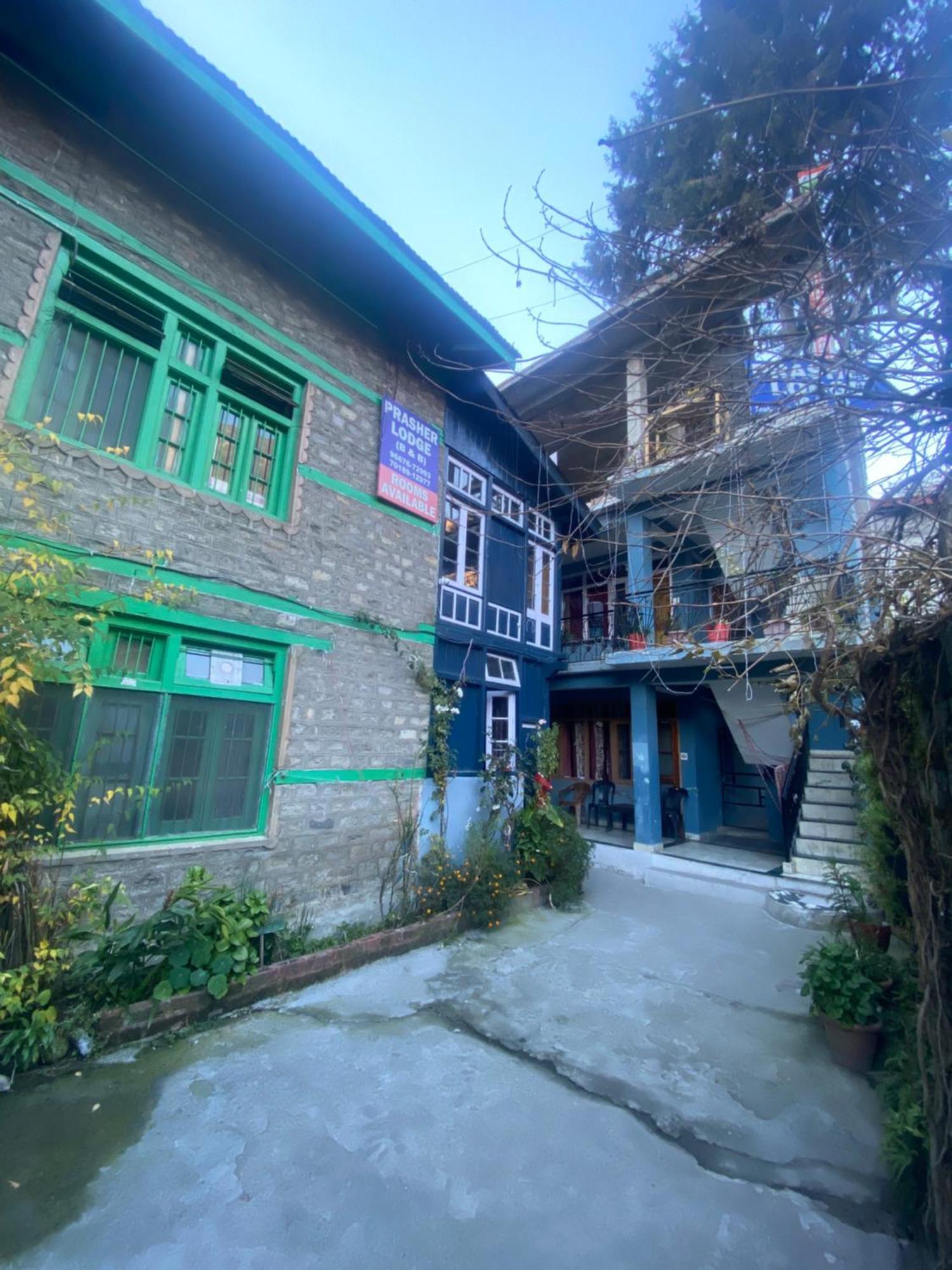 The Prasher Lodge Mall Road Manali Buitenkant foto